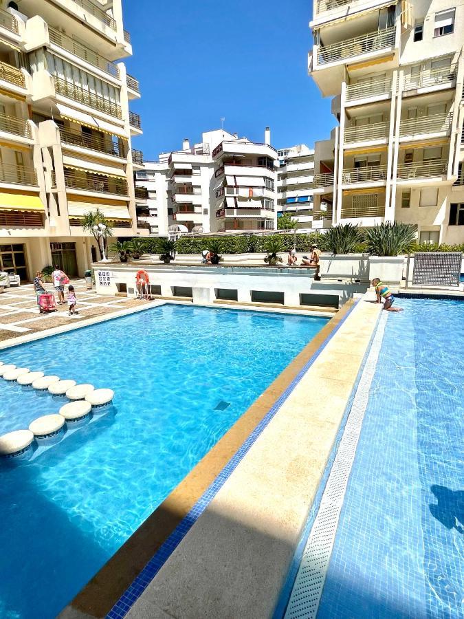 Apartbeach Novelty Climatizado Y Vistas Playa Салоу Экстерьер фото