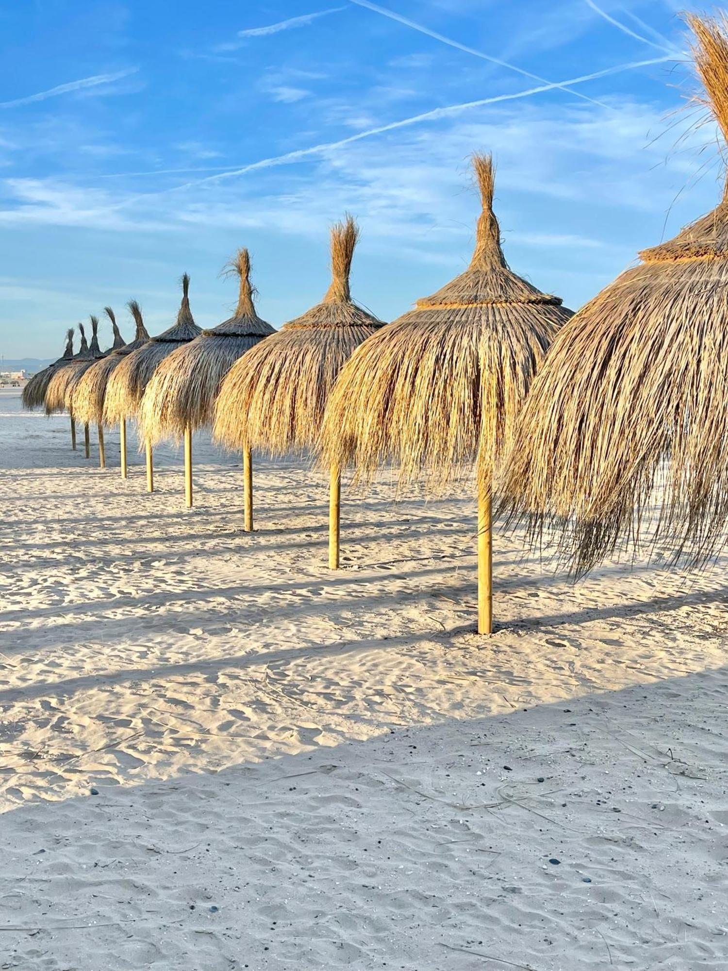 Apartbeach Novelty Climatizado Y Vistas Playa Салоу Экстерьер фото