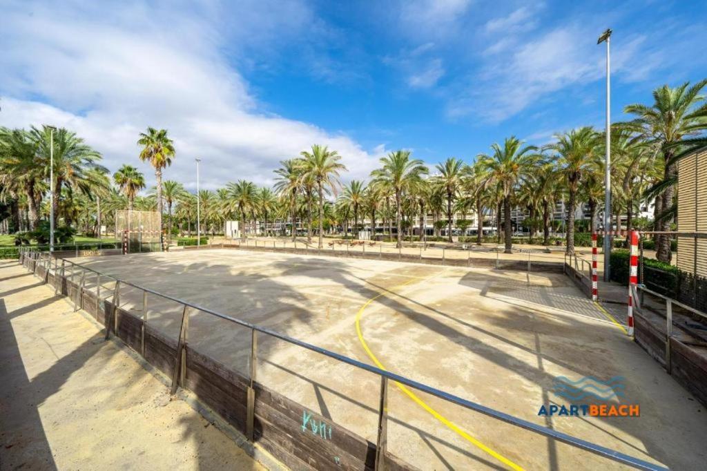 Apartbeach Novelty Climatizado Y Vistas Playa Салоу Экстерьер фото